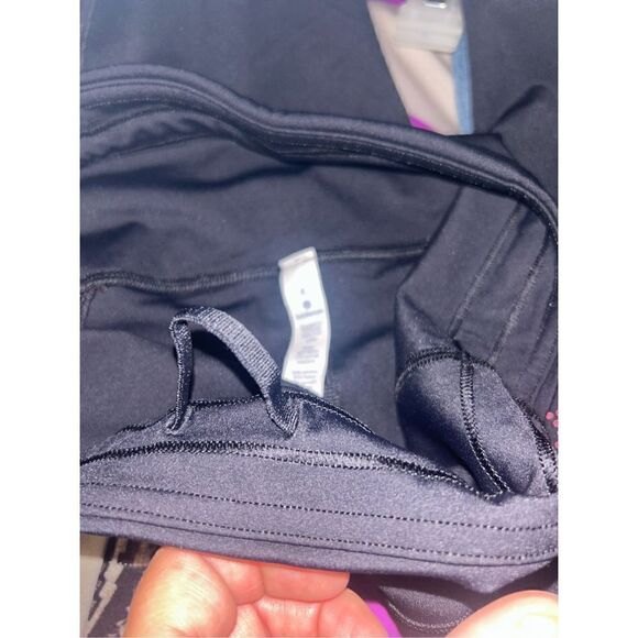 Lululemon Color Me Quick 7/8 tights size 6 - Picture 9 of 10